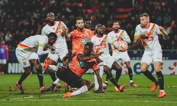 Η Λανς στα προημιτελικά μέσω... άσπρης βούλας [vid]