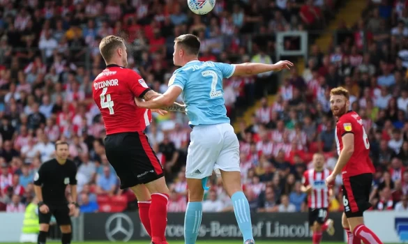 Λιγκ Τρόφι Αγγλίας: Ακρινγκτον-Λίνκολν, μάχη πρόκρισης