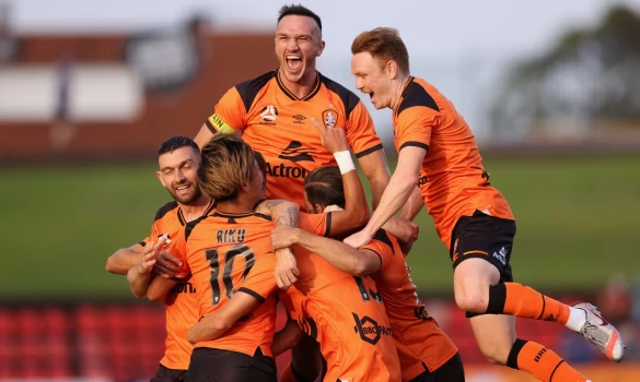 Α' Αυστραλίας: Μπρισμπέιν Ρόαρ-Μακάρθουρ, ας... βρέξει γκολ!