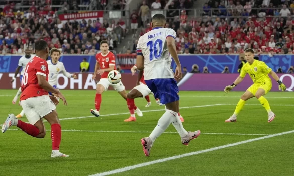 Πρεμιέρα με το... δεξί για τους Γάλλους, 1-0 την Αυστρία [vid]