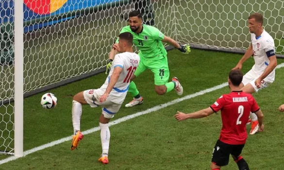 Euro 2024: «Σκόνταψε» στην Γεωργία και τον Μαμαρντασβίλι η Τσεχία (vid)