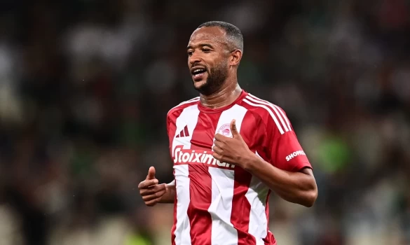 Ο Ολυμπιακός έκλεισε το πρωτάθλημα με διπλό στο ντέρμπι "αιωνίων"