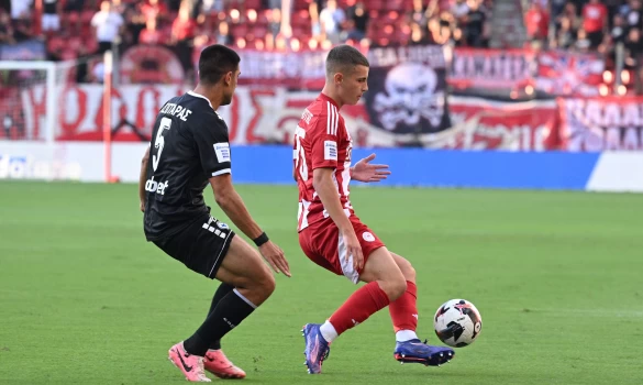 Απόλυτο στο Καραϊσκάκη