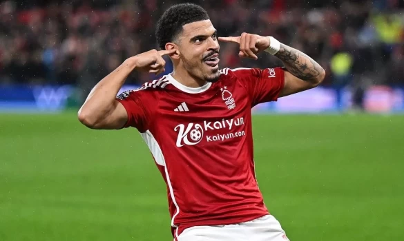 Πρέμιερ Λιγκ: Mιλούν οι έδρες