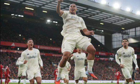 Λίβερπουλ - Νότιγχαμ 0-3: 'Εστησε πάρτι μέσα στο Άνφιλντ! 