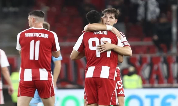 Ο Ολυμπιακός την κοιτάζει στα μάτια σε απόδοση φωτιά!