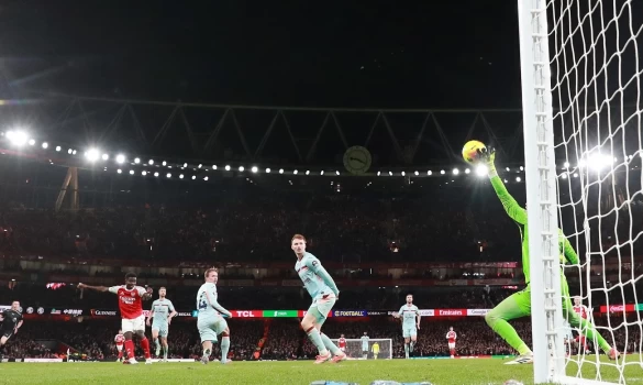 Premier League: Αρσεναλ ξανά στο ρετιρέ, «καθάρισε» τη Μπρέντφορντ!