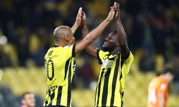 ΑΕΚ-ΟΦΗ 2-0: «Καθάρισε» με διπλή υπογραφή