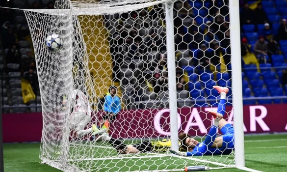 Καϊράτ - Ολυμπιακός 0-1: Έσπασε τον πάγο, φουλ για τα νοκάουτ!