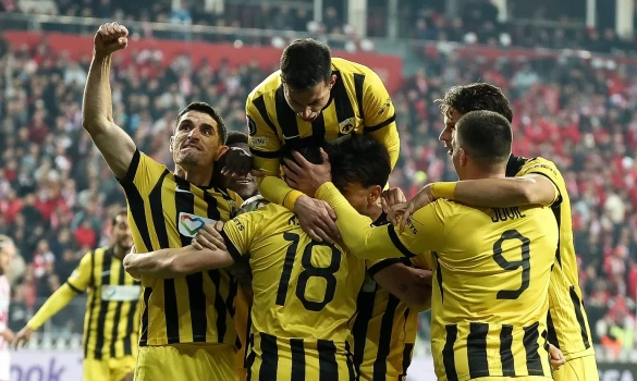 Σαμσουνσπόρ-ΑΕΚ 1-2: Θριαμβευτική ανατροπή και πετάει για τα νοκάουτ