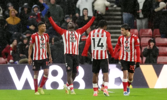 Πρέμιερ Λιγκ: Λίγα γκολ στο Μέρσεϊσαϊντ, πολλά στο Λονδίνο