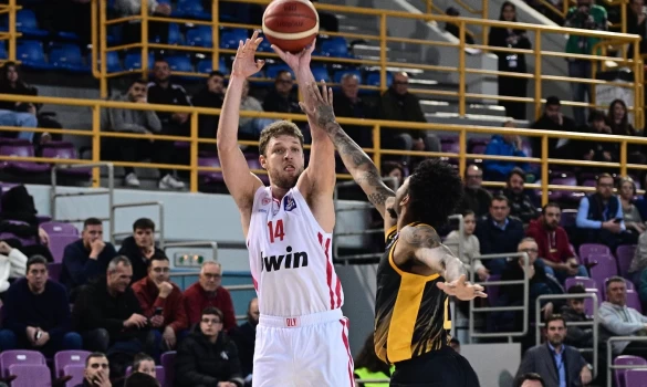 Ολυμπιακός-ΑΕΚ 81-67: Ερυθρόλευκη πρόβα… ημιτελικών