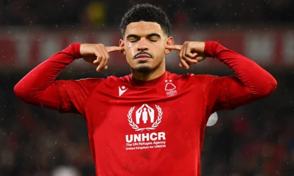 Πρέμιερ Λιγκ: Κερδίζουν Βίλα και Φόρεστ