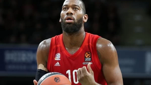 «Μπαμ» με Μονρό η Κίμκι! (pic)