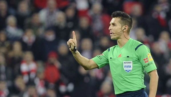 Ισπανική σφυρίχτρα με Σίτι