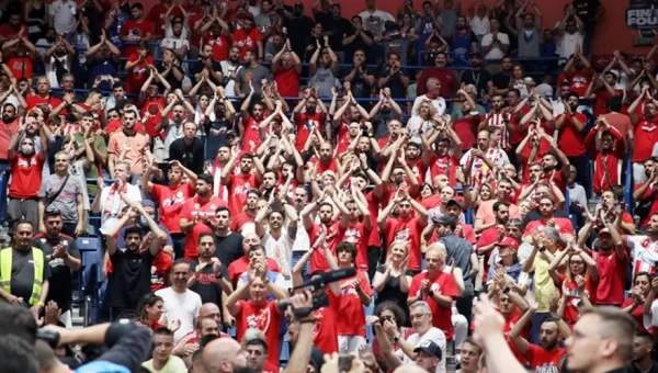 Ολυμπιακός: Πρόστιμο 20.000 ευρώ για υβριστικά συνθήματα!