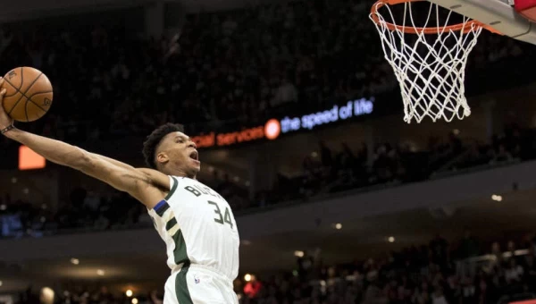 ΝΒΑ: "Αγριεμένος" ο Giannis!