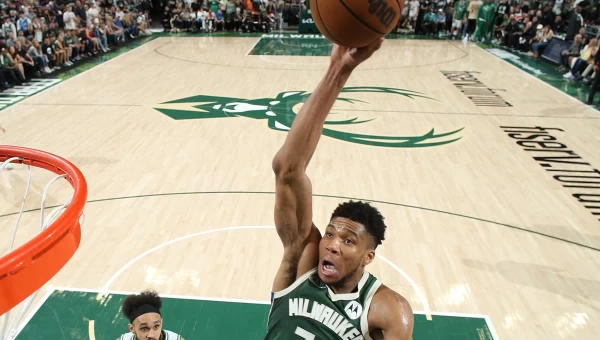 Ένας Γιάννης δεν μπορούσε να σταματήσει τους Σέλτικς (vids)