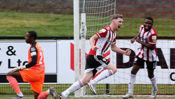 Ντέρμπι κορυφής με… αουτσάϊντερ!