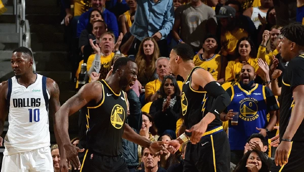 Η άμυνα των Γουόριορς «κατάπιε» το Ντάλας [vids]