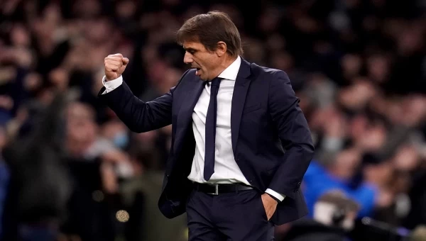 Μένει στην Τότεναμ ο Κόντε-Θέλει Πέρισιτς