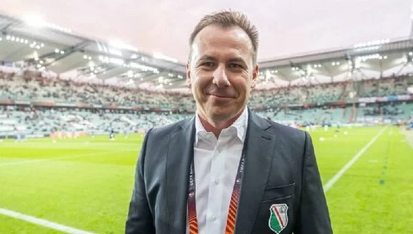 Νέος τεχνικός διευθυντής στην ΑΕΚ ο Κουχάρσκι!