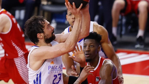 Η Ρεάλ Μαδρίτης έβγαλε... εισιτήριο για τα ημιτελικά [vids]