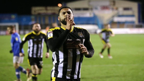 Τριάδα με ρίσκο!