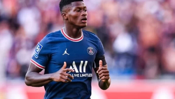 Η Παρί Σ.Ζ ανακοίνωσε τον Νούνο Μέντες με κανονική μεταγραφή!