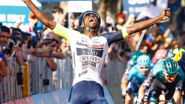 Ποδηλασία : Γράφτηκε ιστορία στο Giro d' Italia