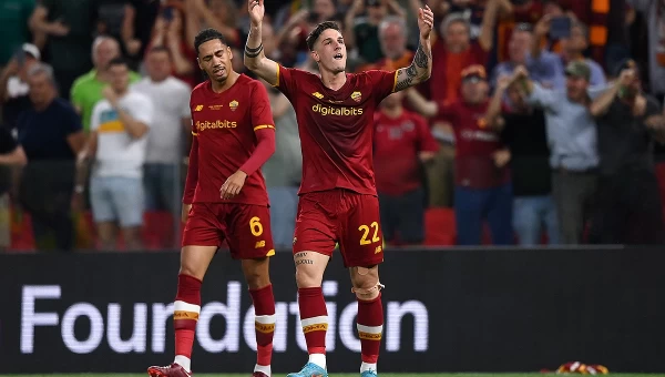 Η Ρόμα με «συνταγή» Μουρίνιο κατέκτησε το Conference League [vid]