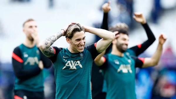 Ο Τσιμίκας έχει την τιμητική του στο Παρίσι (vid)