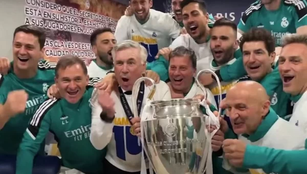 Τρελά πανηγύρια στα αποδυτήρια των Μαδριλένων!