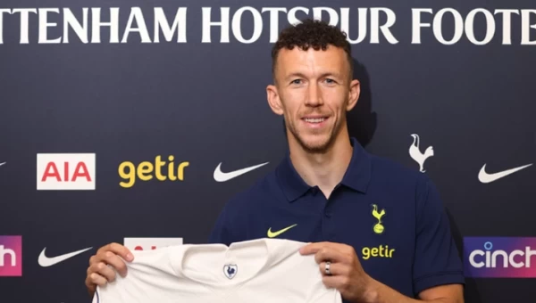 Η Τότεναμ ανακοίνωσε την απόκτηση του Πέρισιτς!