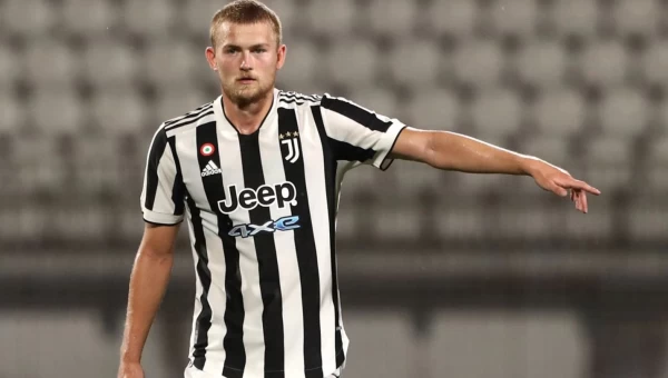 Τσέλσι: «Ανοίγει» ο δρόμος για τον ντε Λιχτ!