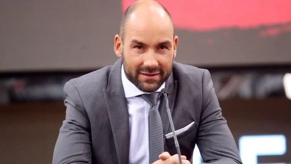 Τα βρήκαν σε όλα, Σπανούλης-Περιστέρι!