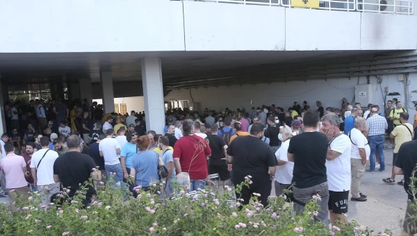Ουρές την πρώτη μέρα διάθεσης των διαρκείας της ΑΕΚ (vid)