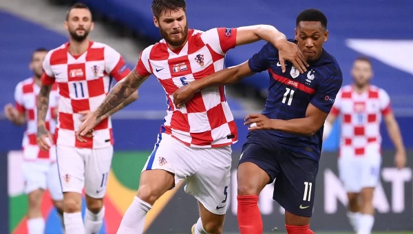 Ισοπαλία στο Σπλιτ - Σε τροχιά πρωτιάς το Καζακστάν [vids]