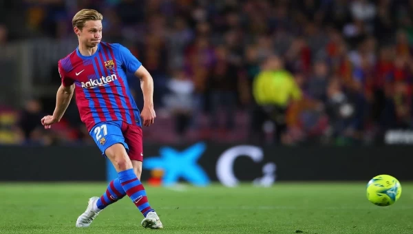 Μπαρτσελόνα: Μήνυμα παραμονής για ντε Γιονχ!