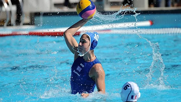 Φουλ επίθεση για τη «γαλανόλευκη» πρωτιά