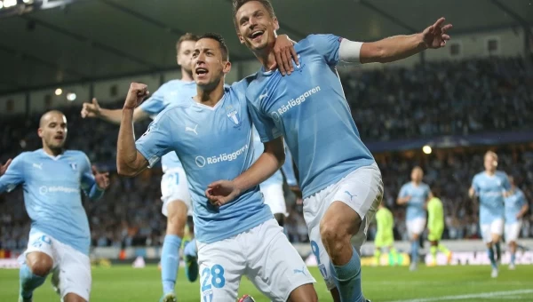 Σκοράρει και η Σούντσβαλ!