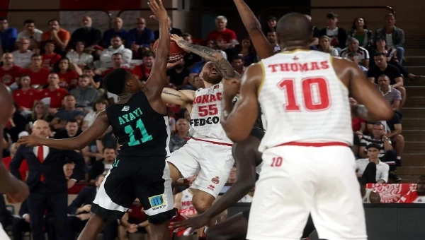 Πλέι οφ LNB: Ανετη η Μονακό