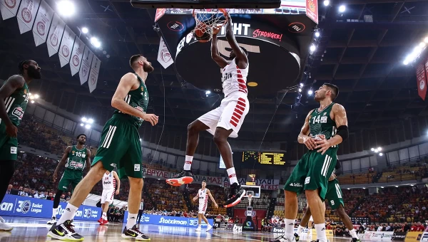 Ο Ολυμπιακός επιβεβαίωσε την ανωτερότητά του [vids]