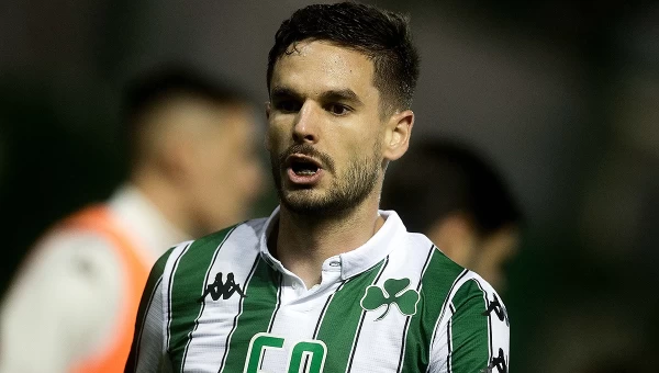 ΑΕΚ: Στην Αθήνα ο Γκατσίνοβιτς [vid]