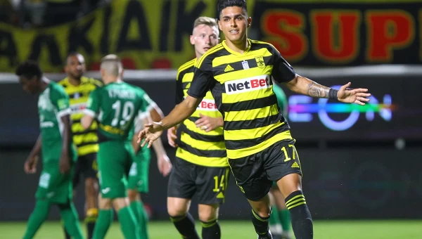 ΠεντΆρης πρόκρισης με σούπερ θέαμα [vid]