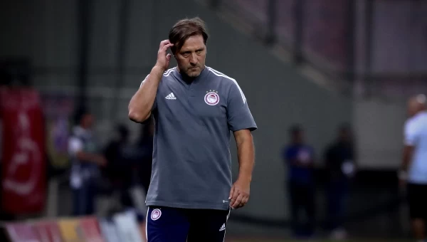 Ολυμπιακός: Συμφωνία με τον Μαρτίνς για τη λύση της συνεργασίας