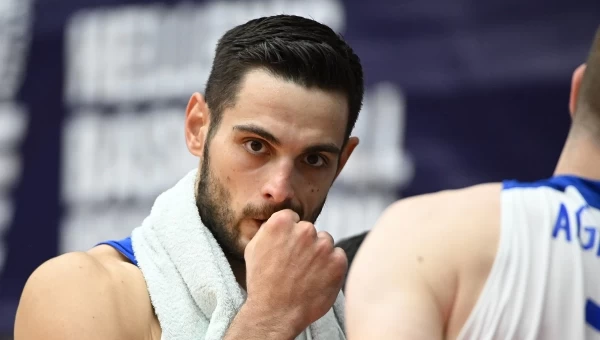 Ο Παπαπέτρου ανακοινώθηκε από την Παρτιζάν του Ομπράντοβιτς