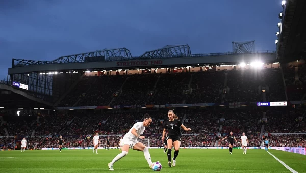 Women’s EURO: Πρεμιέρα με ρεκόρ προσέλευσης [vid]