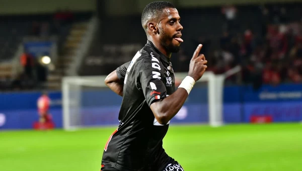 ΑΕΚ: Βελγικά σενάρια για τον Σελεμανί [vid]