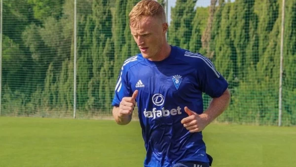 Υπέγραψε στην ΑΕΚ ο Γιόνσον - Ποιες οι λεπτομέρειες του συμβολαίου του (vid)